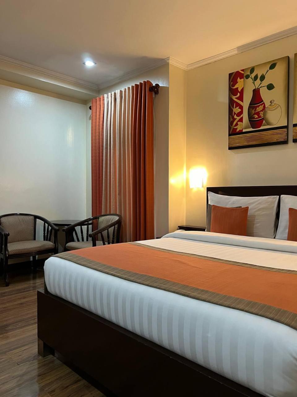 Subic Residencias Olongapo Exterior photo
