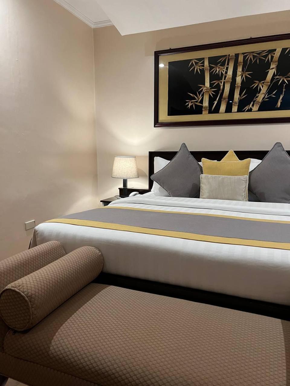 Subic Residencias Olongapo Exterior photo
