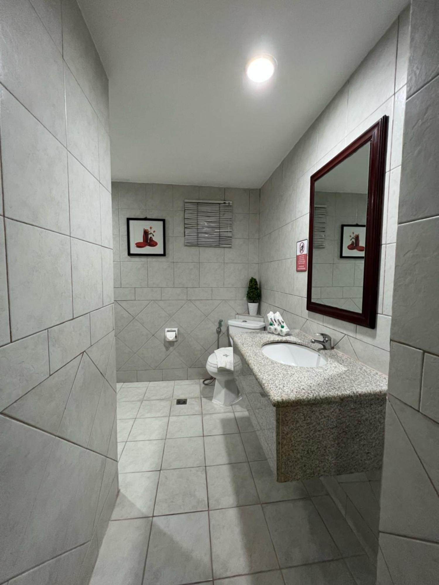 Subic Residencias Olongapo Exterior photo