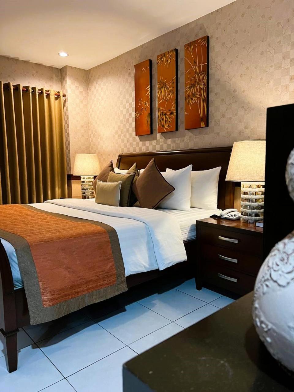 Subic Residencias Olongapo Exterior photo
